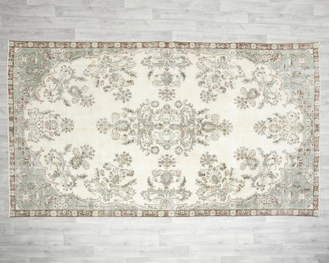 Neutral Oushak Rug 6' 5" x 10' 8" | No. VR74912