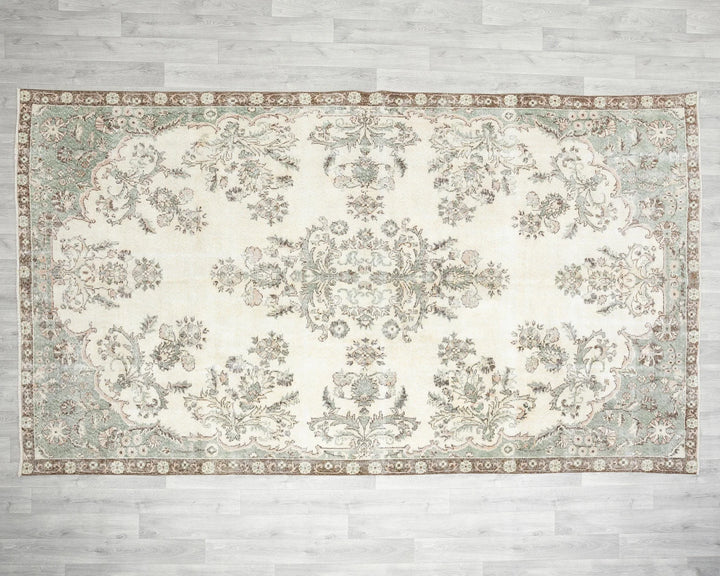 Neutral Oushak Rug 6' 5" x 10' 8" | No. VR74912