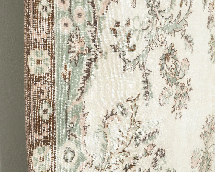 Neutral Oushak Rug 6' 5" x 10' 8" | No. VR74912