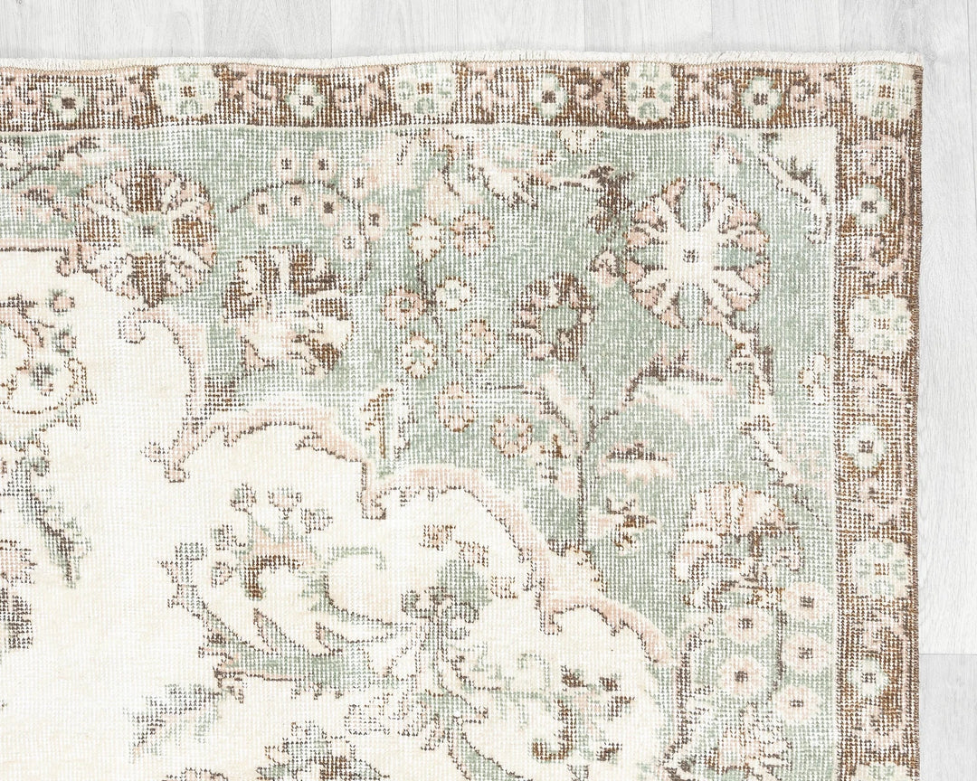 Neutral Oushak Rug 6' 5" x 10' 8" | No. VR74912