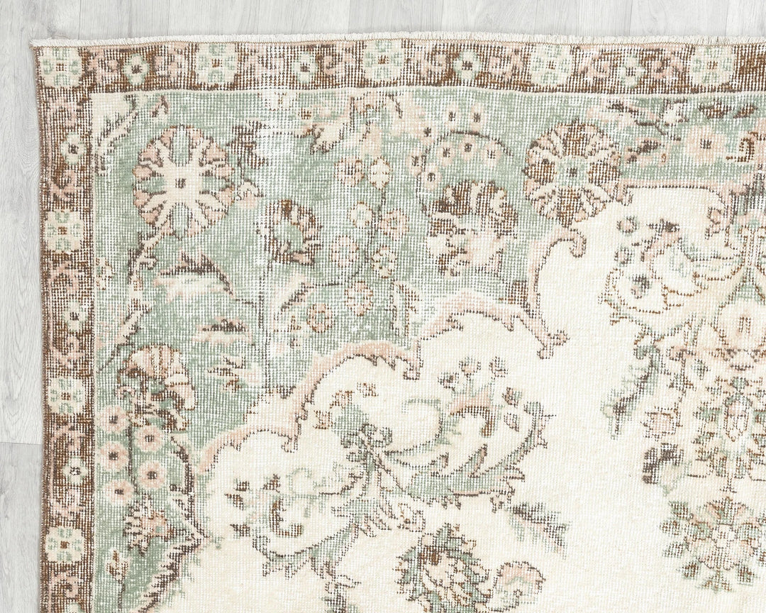 Neutral Oushak Rug 6' 5" x 10' 8" | No. VR74912