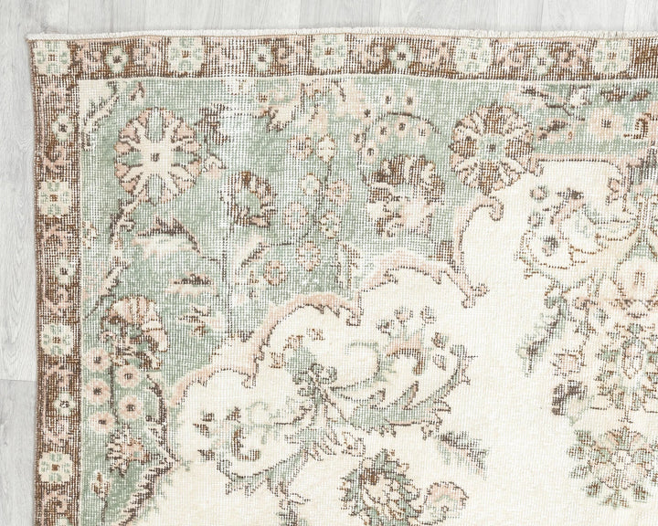 Neutral Oushak Rug 6' 5" x 10' 8" | No. VR74912