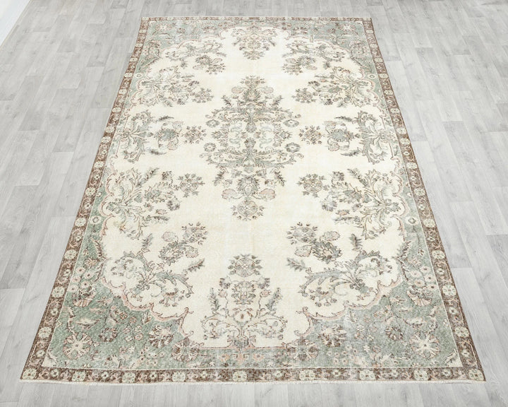 Neutral Oushak Rug 6' 5" x 10' 8" | No. VR74912