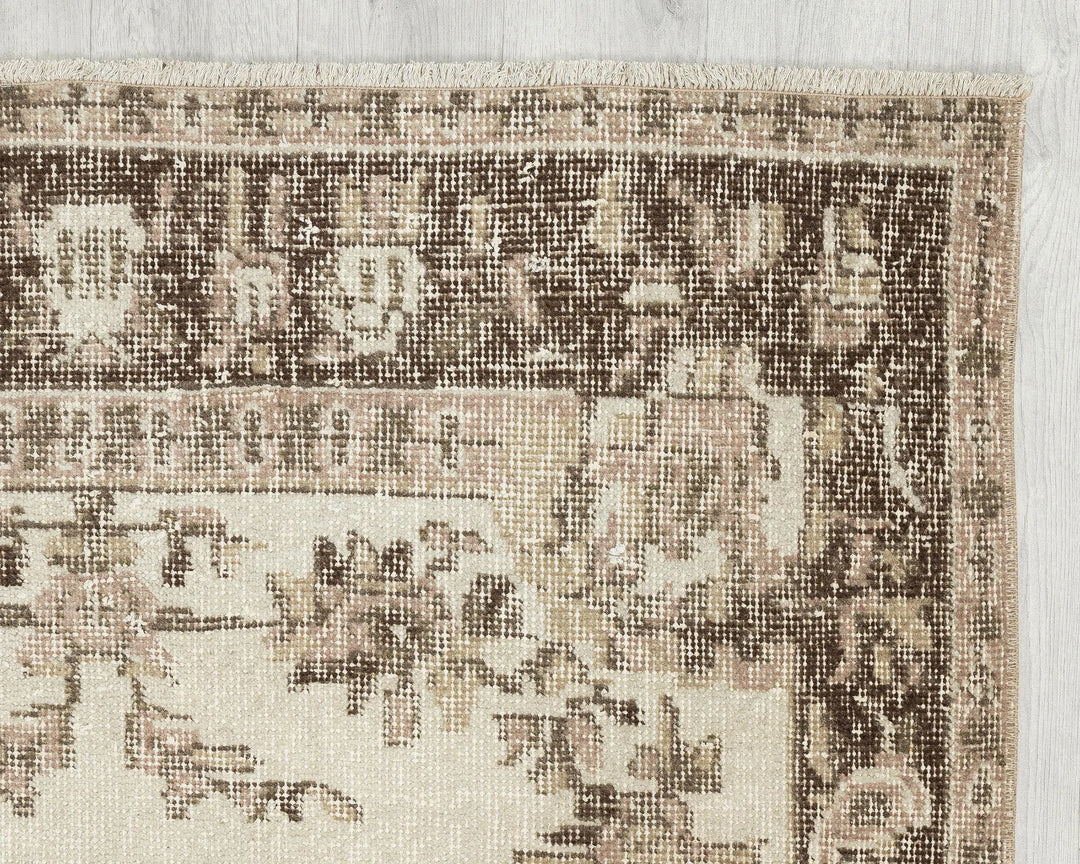 Oushak Rug 3' 8" x 6' 2" | No. VR75086