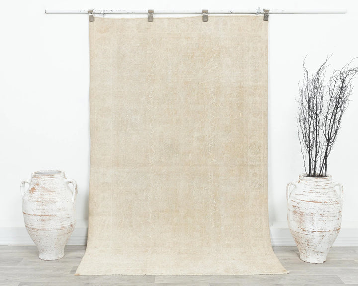Beige Turkish Oushak Rug 3' 11" x 6' 7" Hand-Knotted | No. VR75177