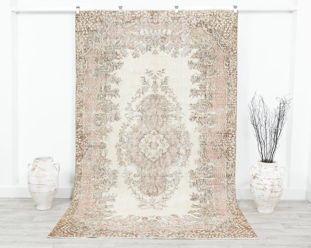 Beige Turkish Oushak Rug 5'8" x 9'6" Hand-Knotted | No. VR75220