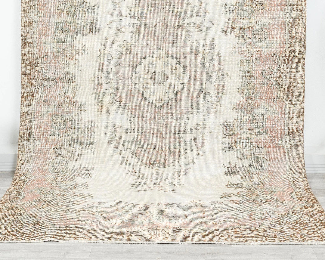 Beige Turkish Oushak Rug 5'8" x 9'6" Hand-Knotted | No. VR75220