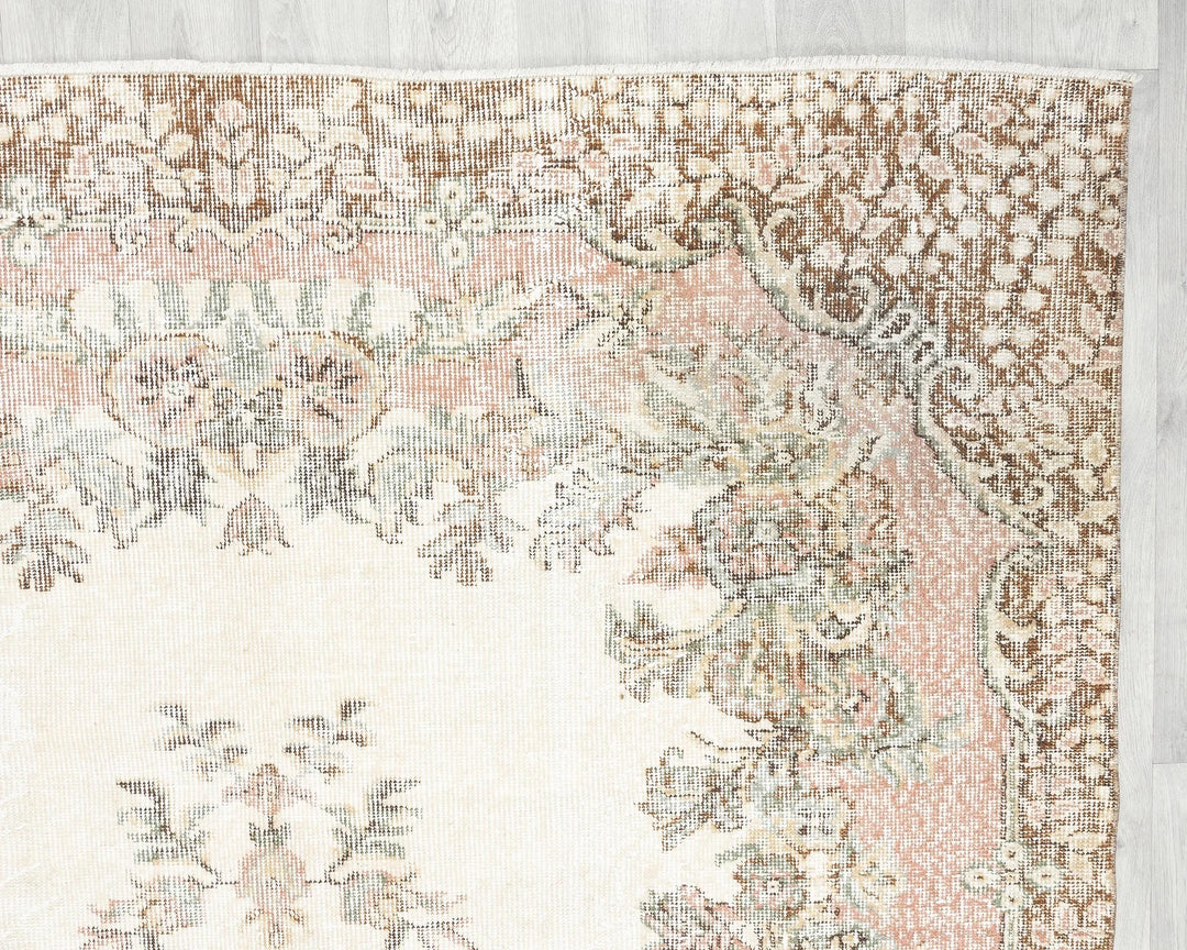 Beige Turkish Oushak Rug 5'8" x 9'6" Hand-Knotted | No. VR75220