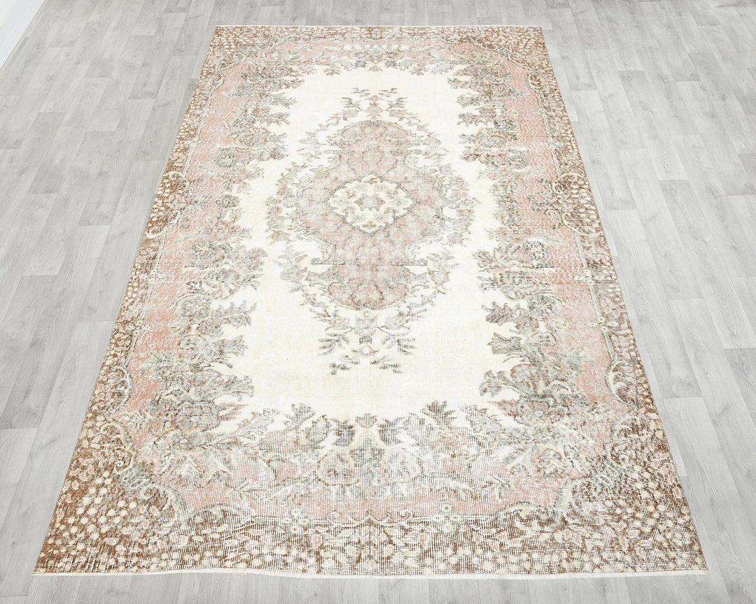 Beige Turkish Oushak Rug 5'8" x 9'6" Hand-Knotted | No. VR75220