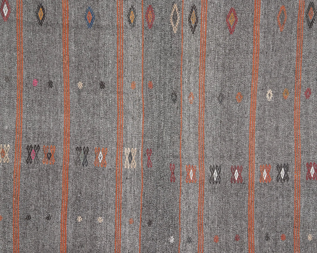 Gray Kilim Rug 5' 7" x 9' 2" | No. VR75236