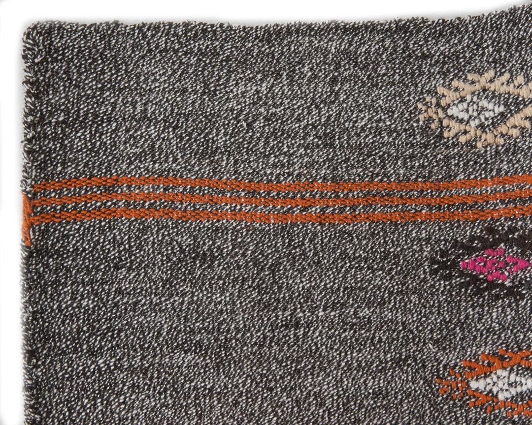 Gray Kilim Rug 5' 7" x 9' 2" | No. VR75236