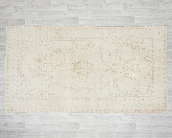 Beige Turkish Oushak Rug 5' 4" x 9' 7" Hand-Knotted | No. VR75254