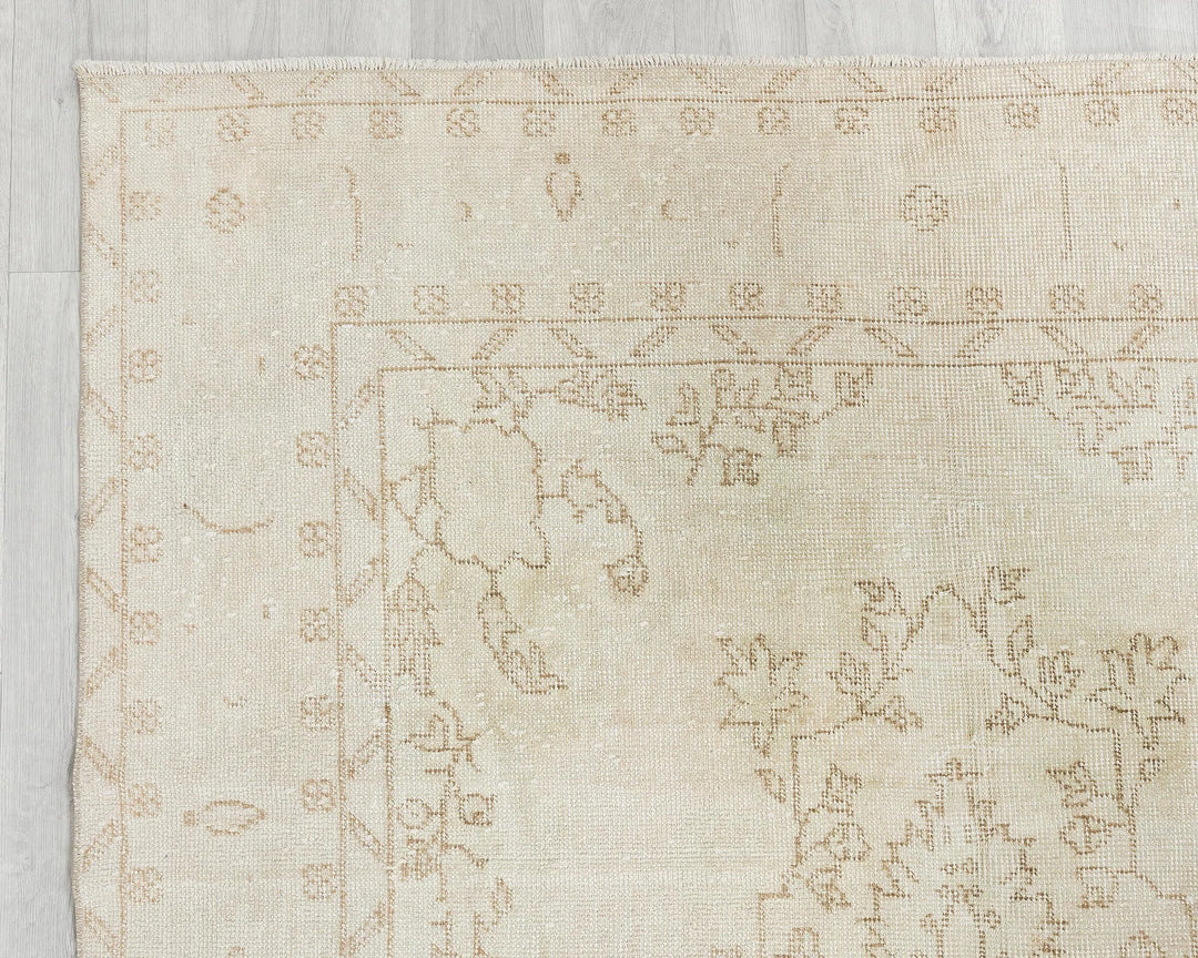 Beige Turkish Oushak Rug 5' 4" x 9' 7" Hand-Knotted | No. VR75254