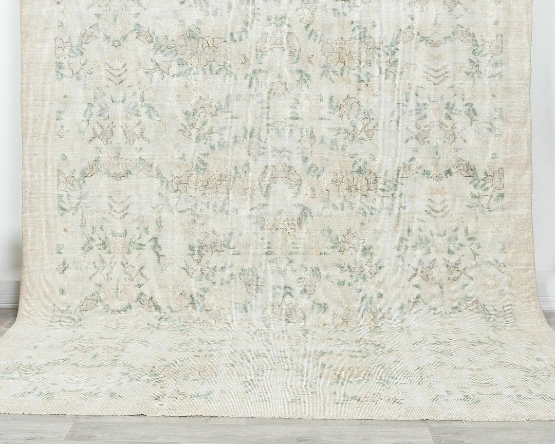 Beige Turkish Oushak Rug 6'8" x 9'7" Hand-Knotted | No. VR75359