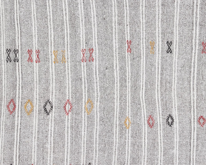 Gray Kilim Rug 5' 1" x 7' 1" | No. VR75459