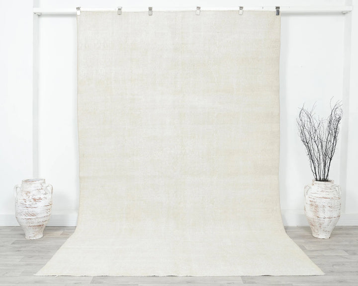 White Turkish Oushak Rug 6' 5" x 10' 1" Hand-Knotted | No. VR75653