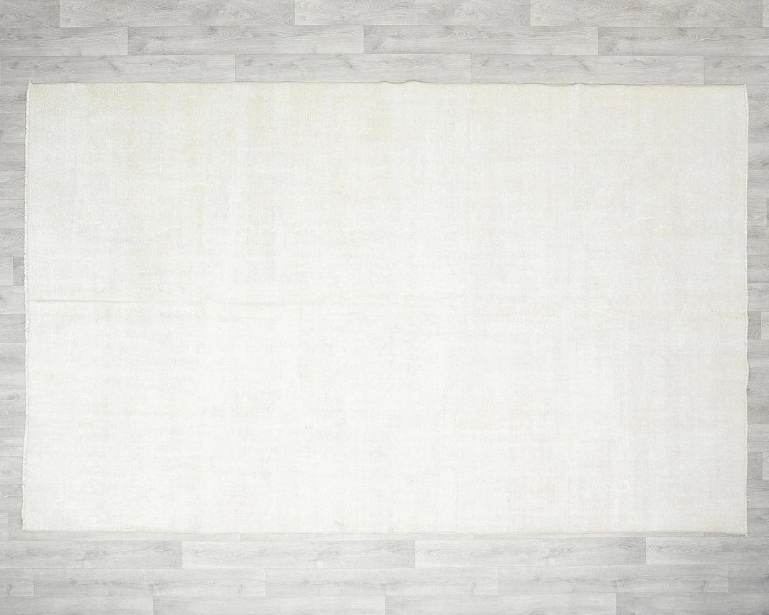 White Turkish Oushak Rug 6' 5" x 10' 1" Hand-Knotted | No. VR75653