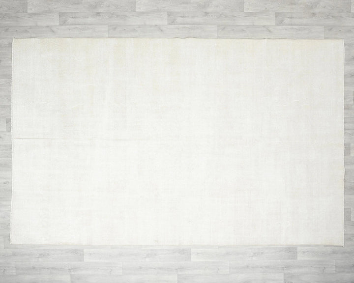 White Turkish Oushak Rug 6' 5" x 10' 1" Hand-Knotted | No. VR75653