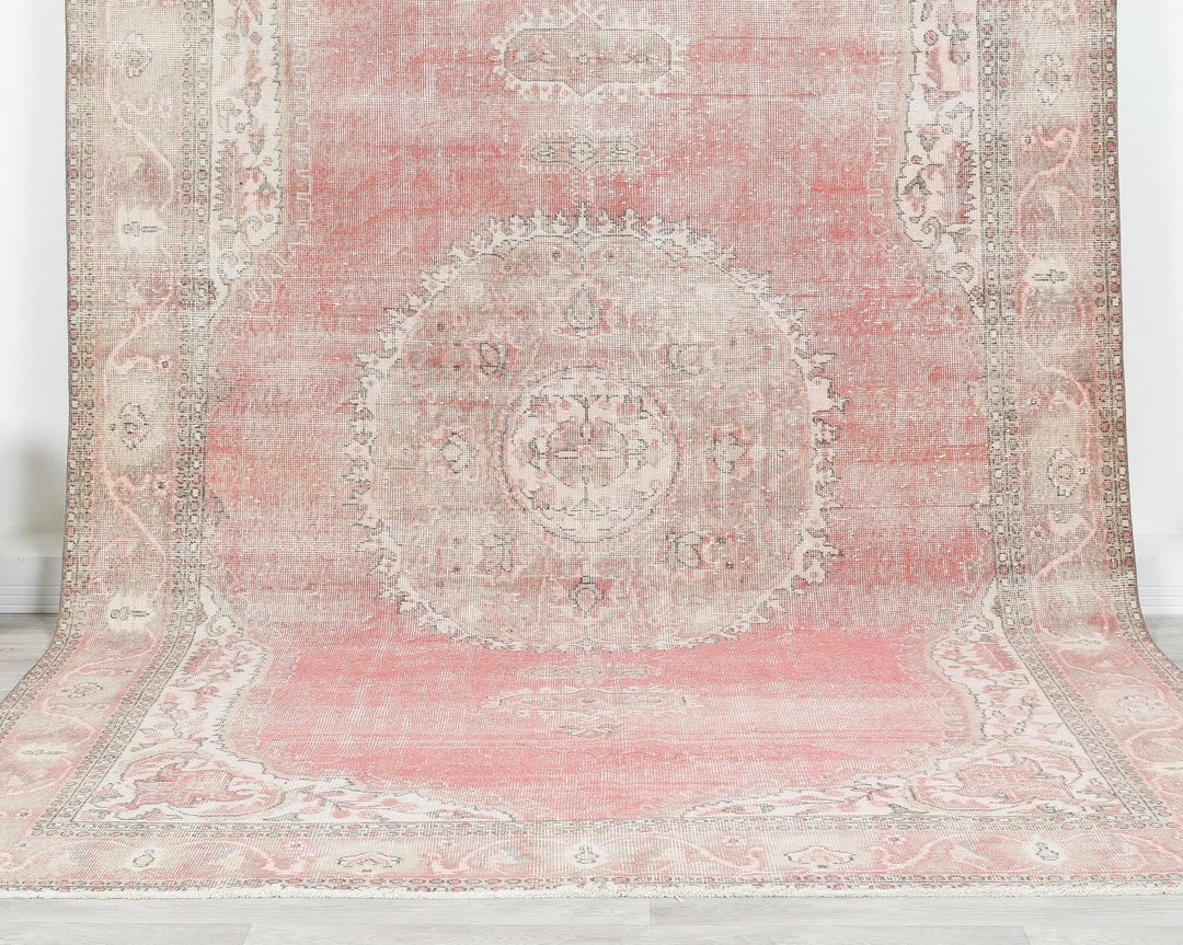 Pink Turkish Oushak Rug 6'11" x 10'10" Hand-Knotted detail