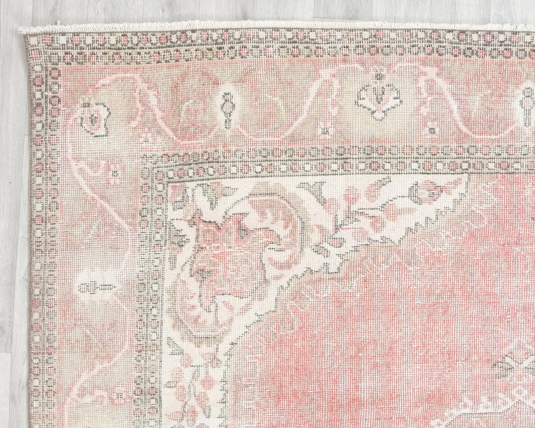 Pink Turkish Oushak Rug 6'11" x 10'10" Hand-Knotted border