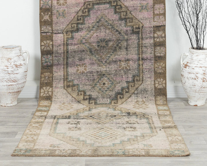 Beige Turkish Oushak Rug 3'9" x 10'6" Hand-Knotted | No. VR75925
