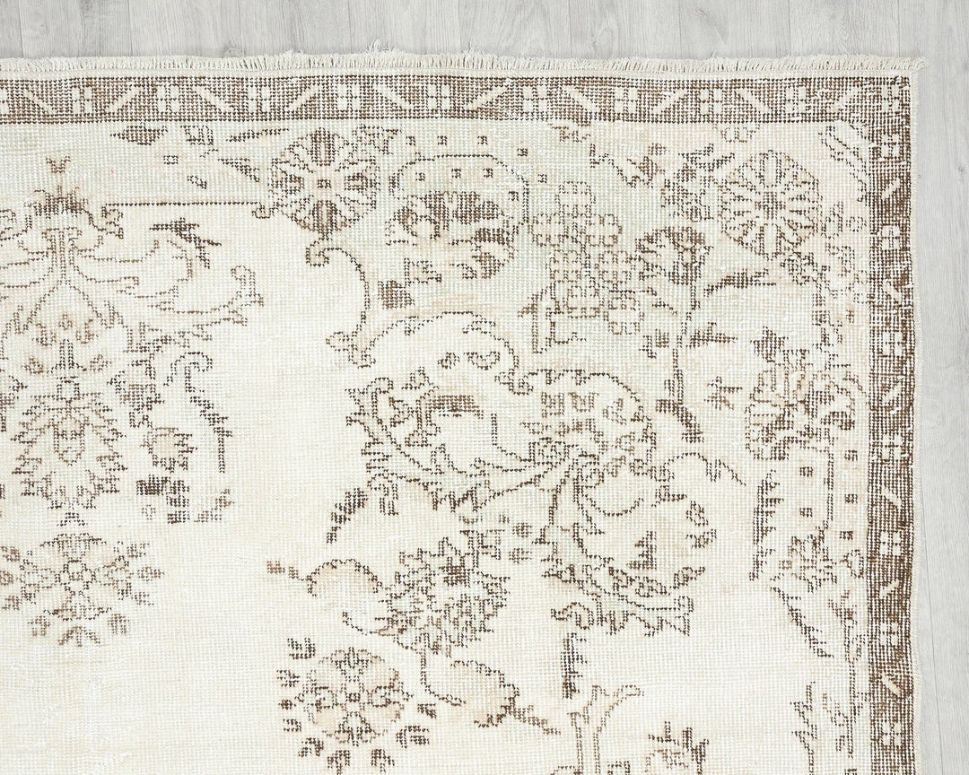 Ivory Turkish Oushak Rug 6' 3" x 10' Hand-Knotted pattern