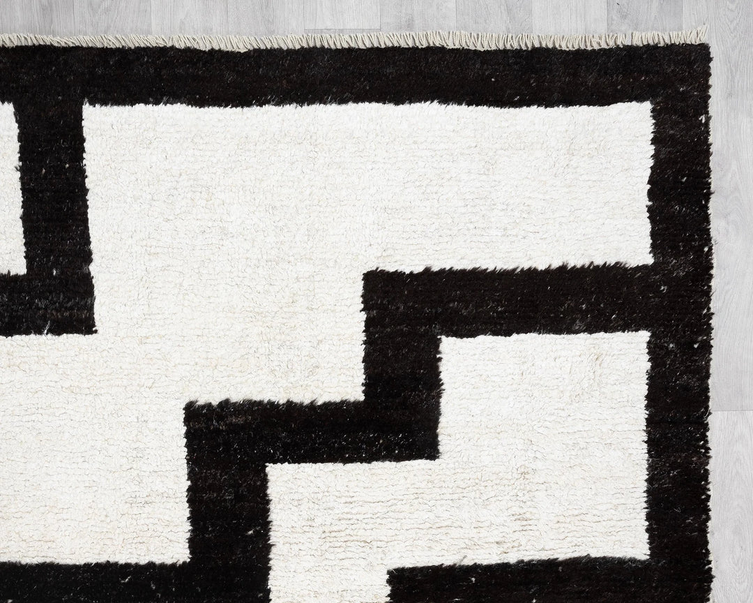 Black Vintage Turkish Rug 9' 5" x 12' 5" | No. VR76038