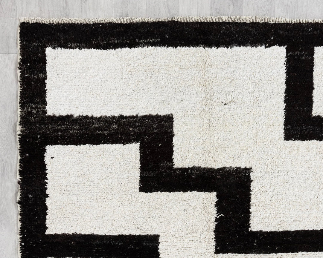 Black Vintage Turkish Rug 9' 5" x 12' 5" | No. VR76038