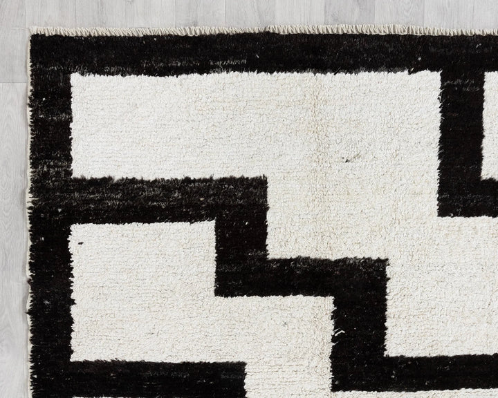 Black Vintage Turkish Rug 9' 5" x 12' 5" | No. VR76038