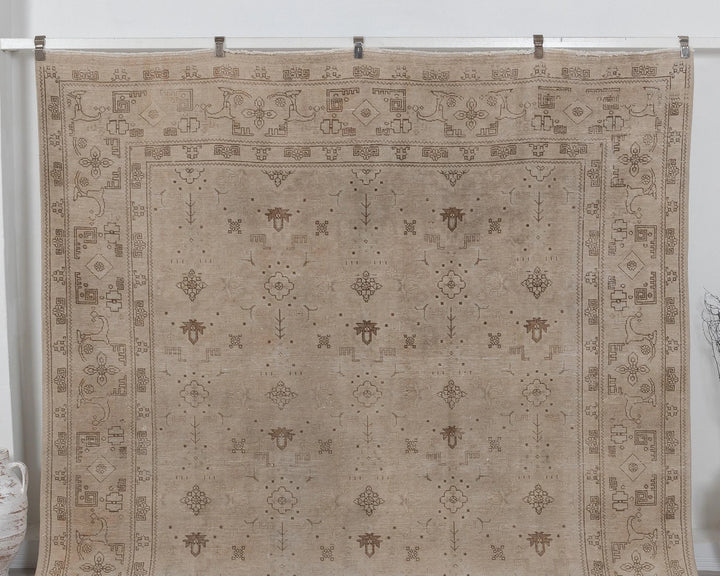 Beige Turkish Oushak Rug 8' 5" x 11' 7" Hand-Knotted | No. VR76154