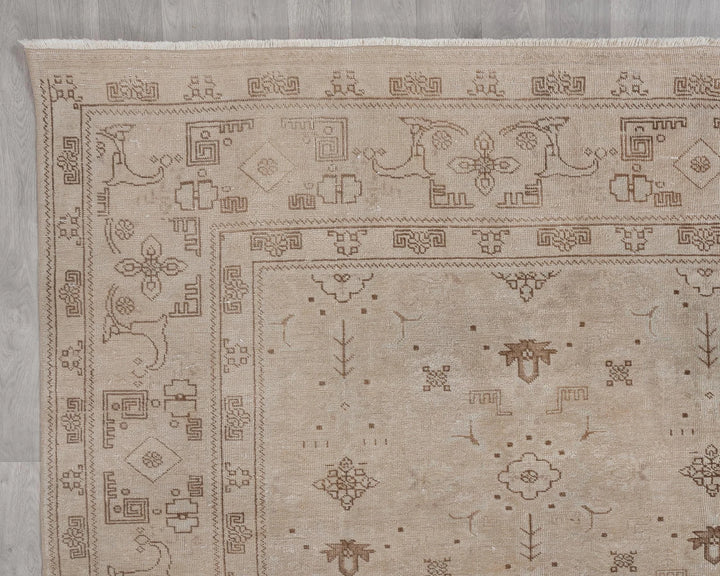 Beige Turkish Oushak Rug 8' 5" x 11' 7" Hand-Knotted | No. VR76154