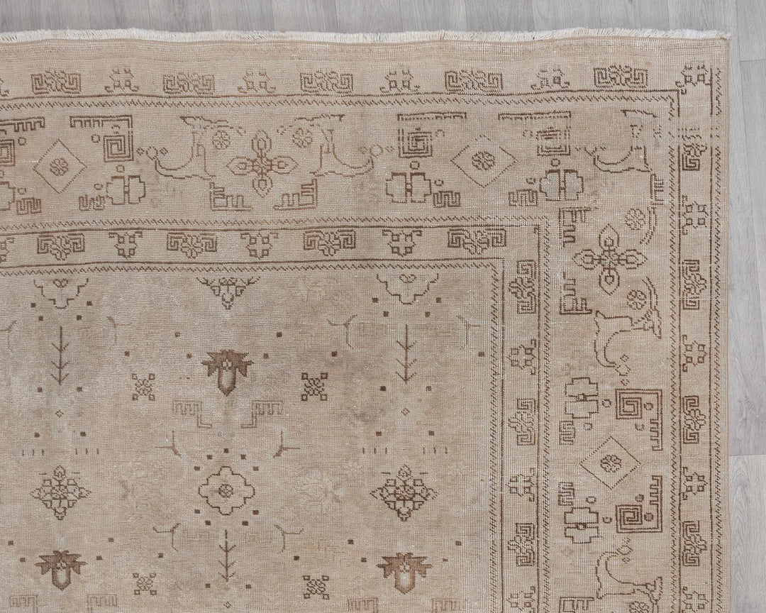 Beige Turkish Oushak Rug 8' 5" x 11' 7" Hand-Knotted | No. VR76154