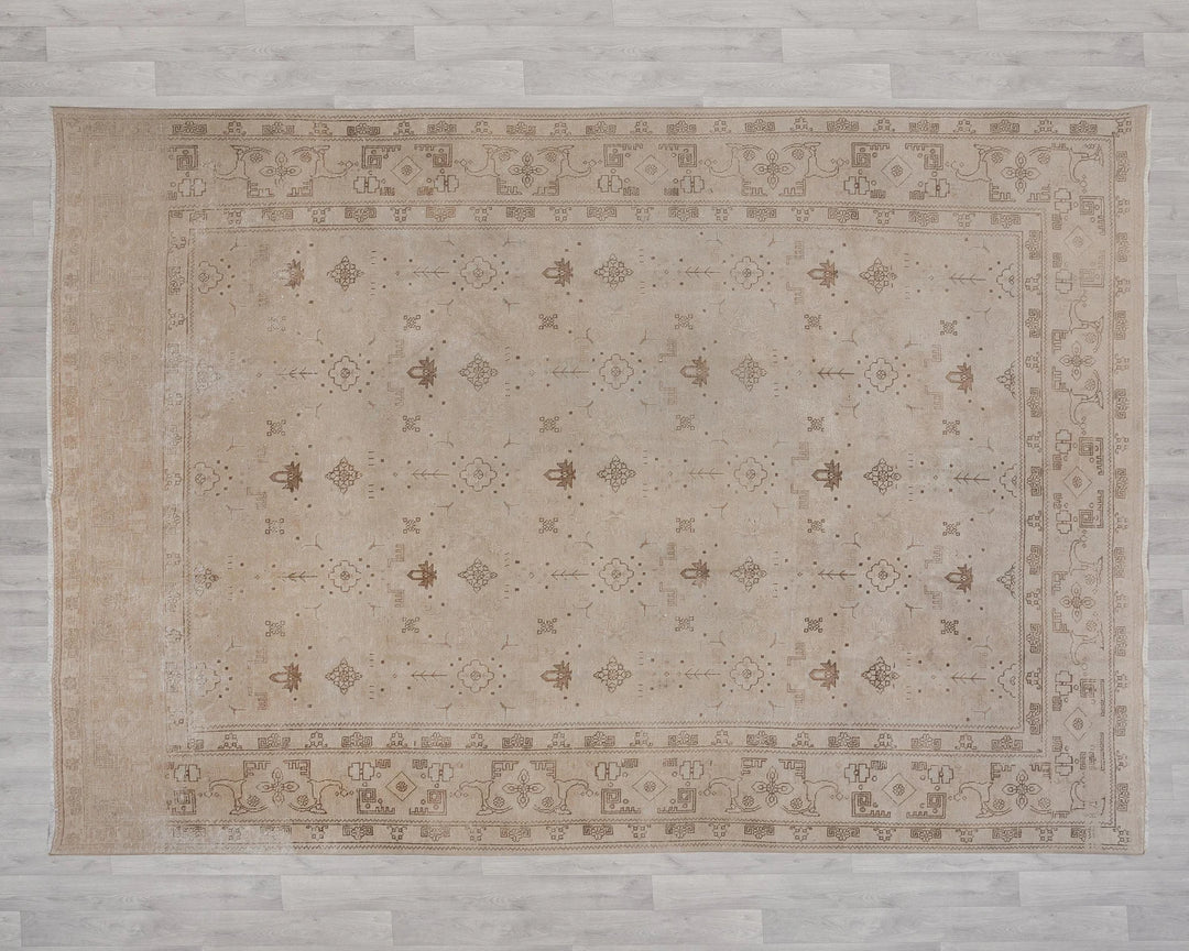Beige Turkish Oushak Rug 8' 5" x 11' 7" Hand-Knotted | No. VR76154