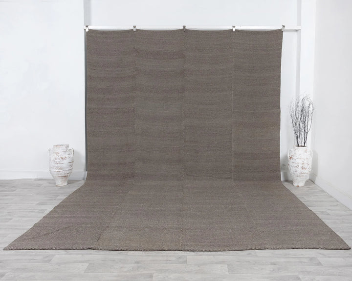 Brown Kilim Rug 8' 10" x 13' 1" | No. VR76206