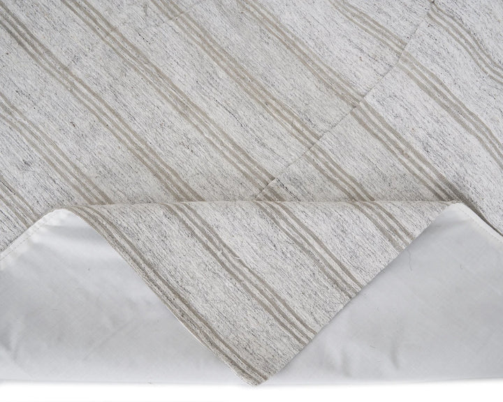 White Kilim Rug 5' 8" x 8' 11" | No. VR76225
