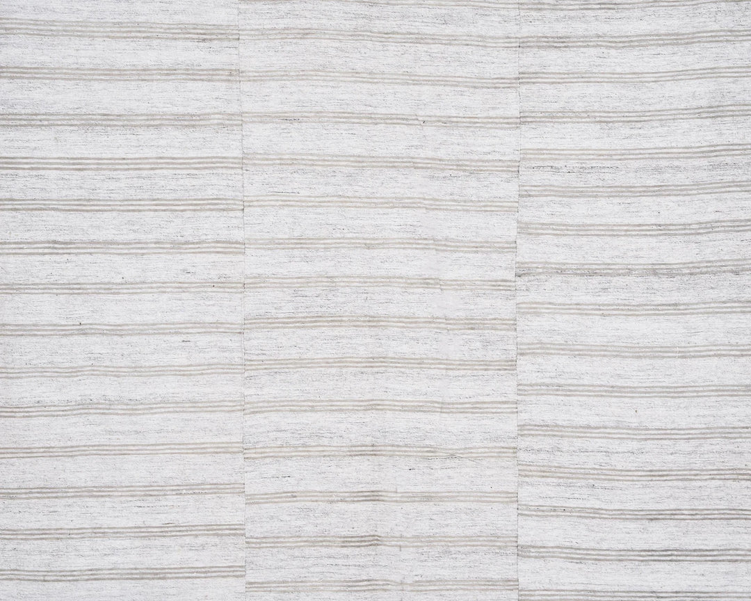 White Kilim Rug 5' 8" x 8' 11" | No. VR76225