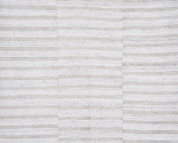 White Kilim Rug 5' 8" x 8' 11" | No. VR76225