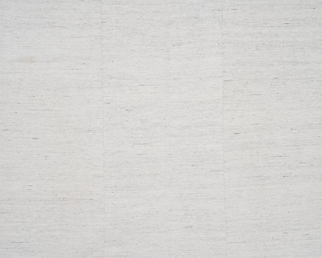 White Kilim Rug 6' 8" x 9' 5" | No. VR76263