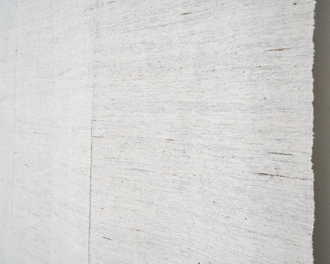 White Kilim Rug 6' 8" x 9' 5" | No. VR76263