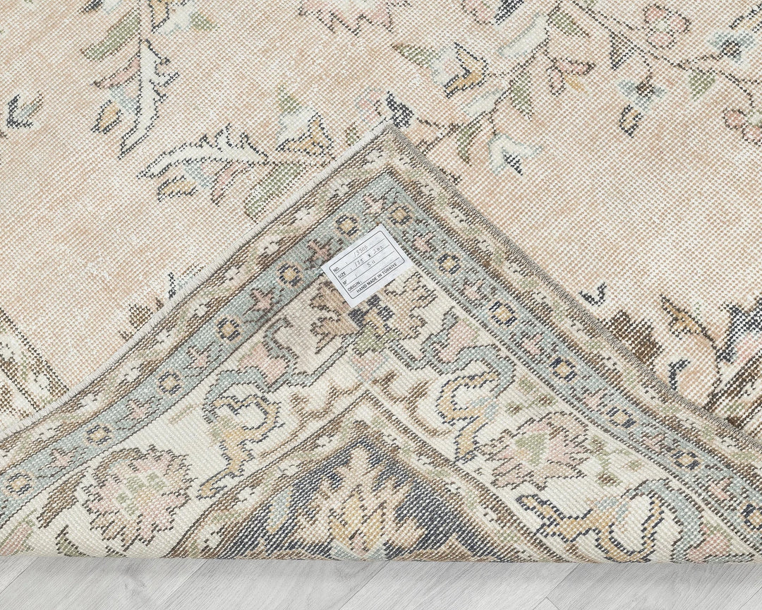 Beige Oushak Rug 5' 8" x 9' 7" | No. VR76273