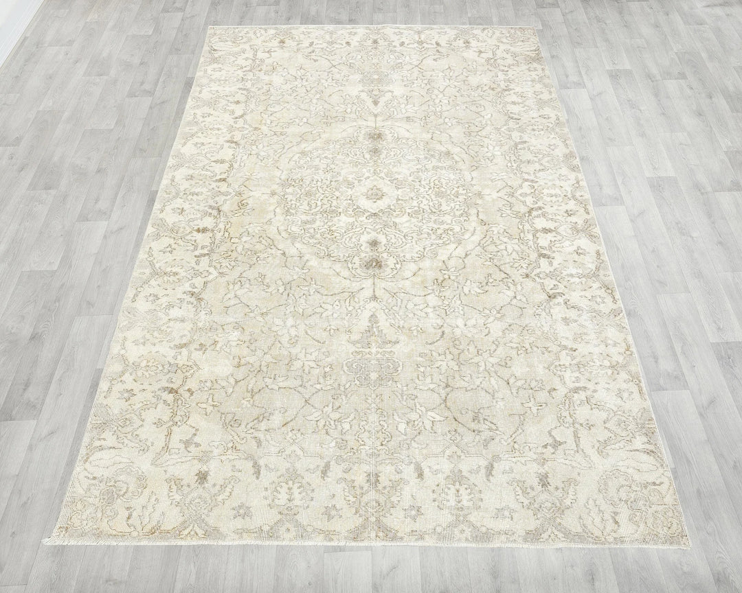 Beige Turkish Oushak Rug 9' 6" x 10' Hand-Knotted | No. VR76301