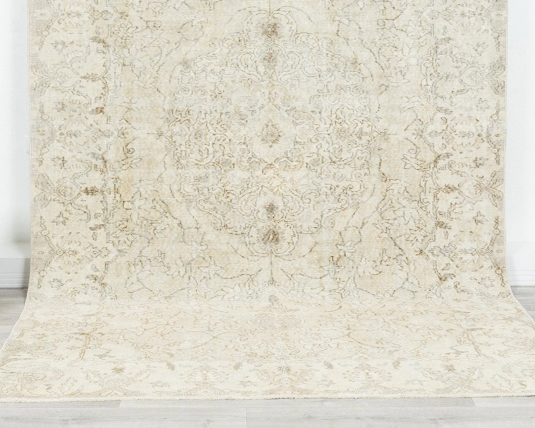 Beige Turkish Oushak Rug 9' 6" x 10' Hand-Knotted | No. VR76301