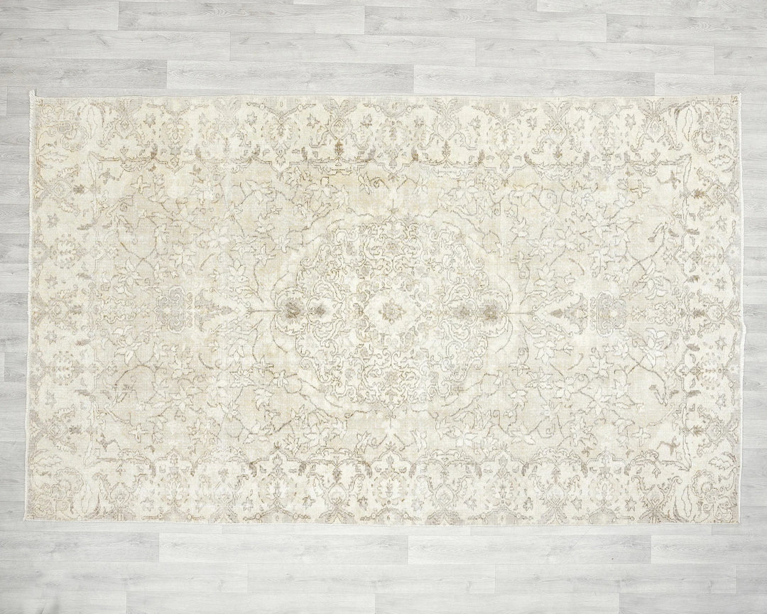 Beige Turkish Oushak Rug 9' 6" x 10' Hand-Knotted | No. VR76301