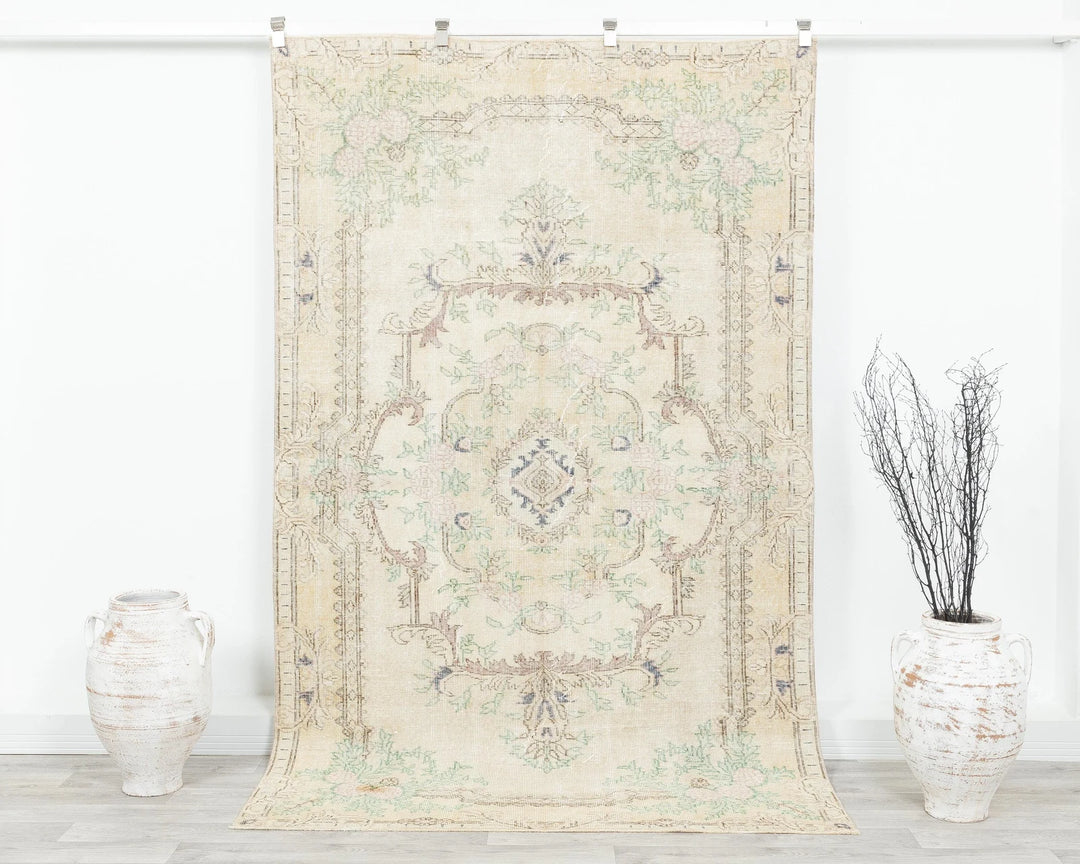 Beige Turkish Oushak Rug 4' 10" x 8' 1" Hand-Knotted | No. VR76747