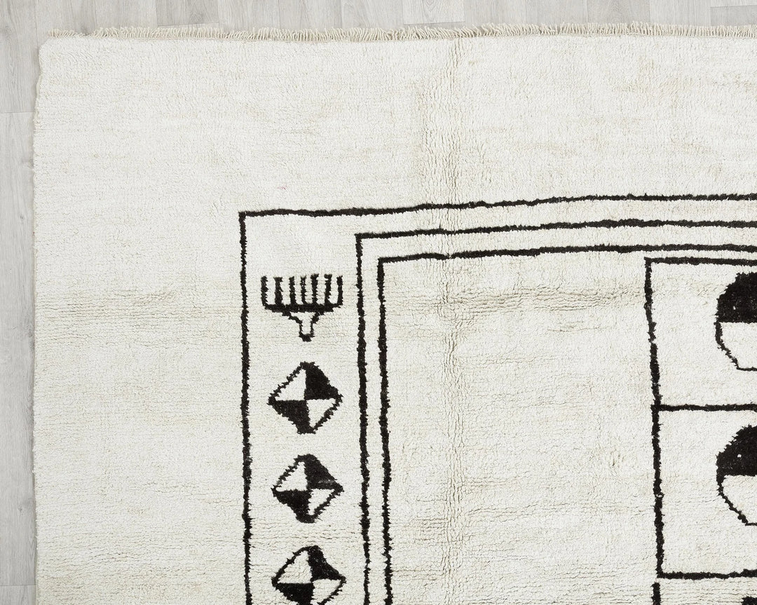 White Vintage Turkish Rug 10' 2" x 12' 4" | No. VR76768