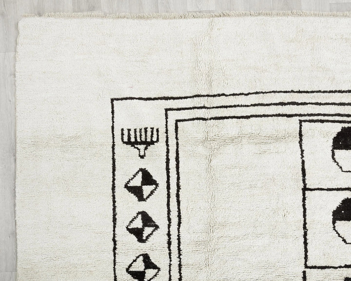 White Vintage Turkish Rug 10' 2" x 12' 4" | No. VR76768