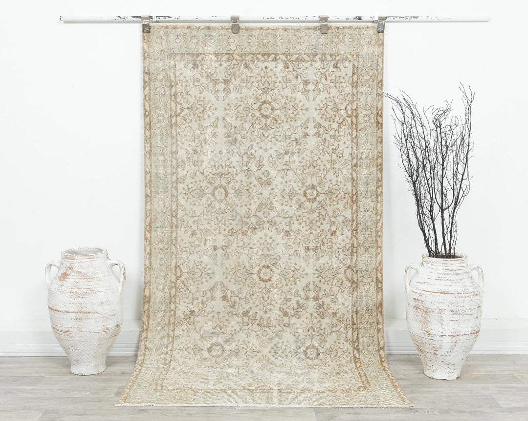 Beige Turkish Oushak Rug 4' x 7' 8" Hand-Knotted | No. VR77504