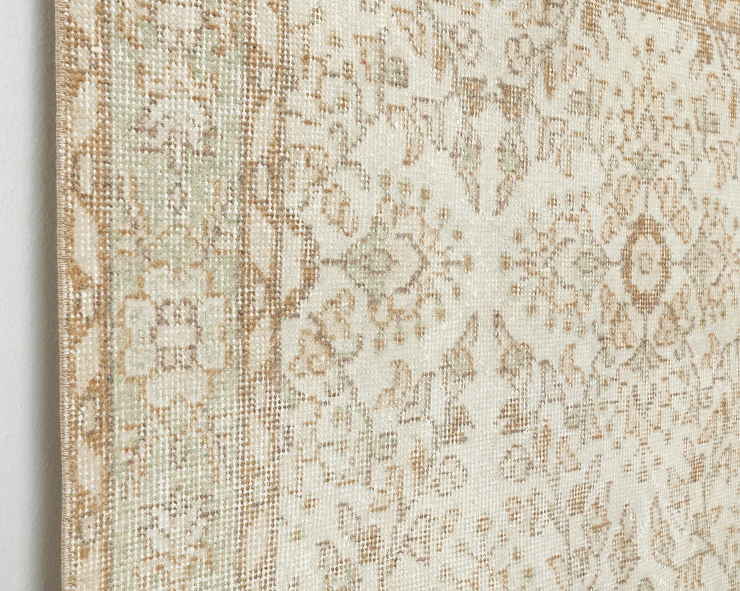 Beige Turkish Oushak Rug 4' x 7' 8" Hand-Knotted | No. VR77504