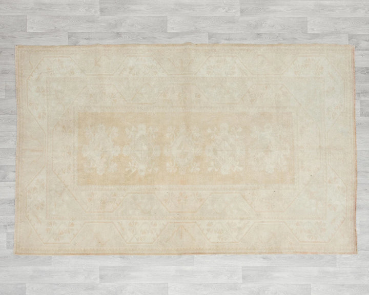 Beige Oushak Rug 5' 2" x 7' 11" | No. VR77534
