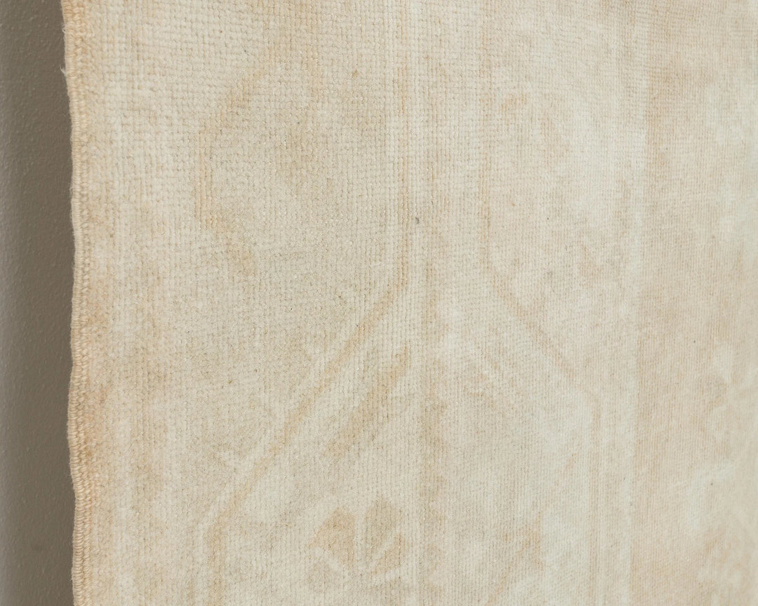 Beige Oushak Rug 5' 2" x 7' 11" | No. VR77534